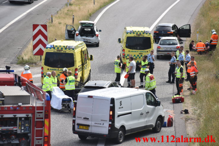 FUH med fastklemt på rampen. Motorvejen E45 ved Vejle. 12/07-2021. Kl. 15:54.