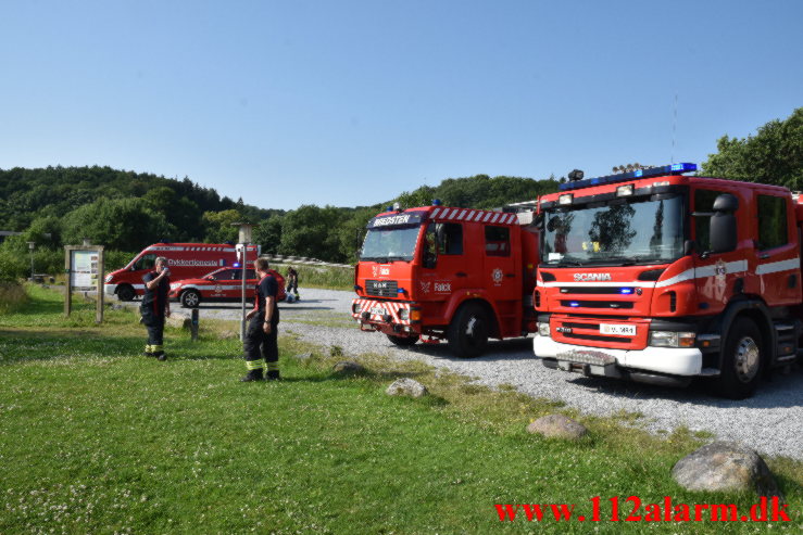 Redningsaktion i Vejle å. Vingsted Centeret. 12/07-2021. KL. 08:27.