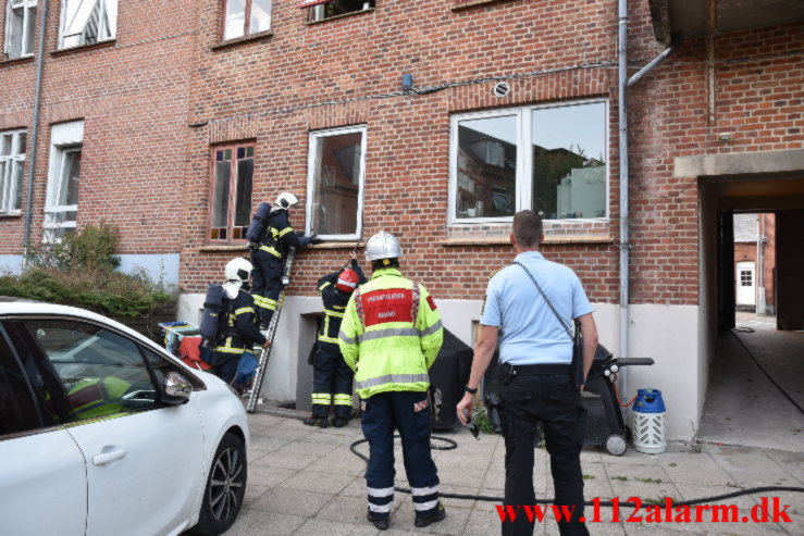 Brand i butik. Vesterbrogade i Vejle. 17/07-2021. Kl. 20:48.