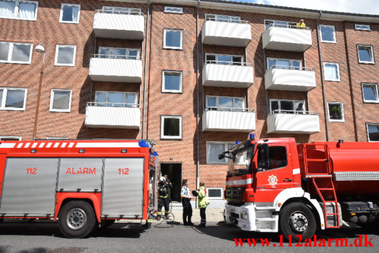 Brand i Lejlighed. Svendsgade i Vejle. 19/07-2021. Kl. 12:34.