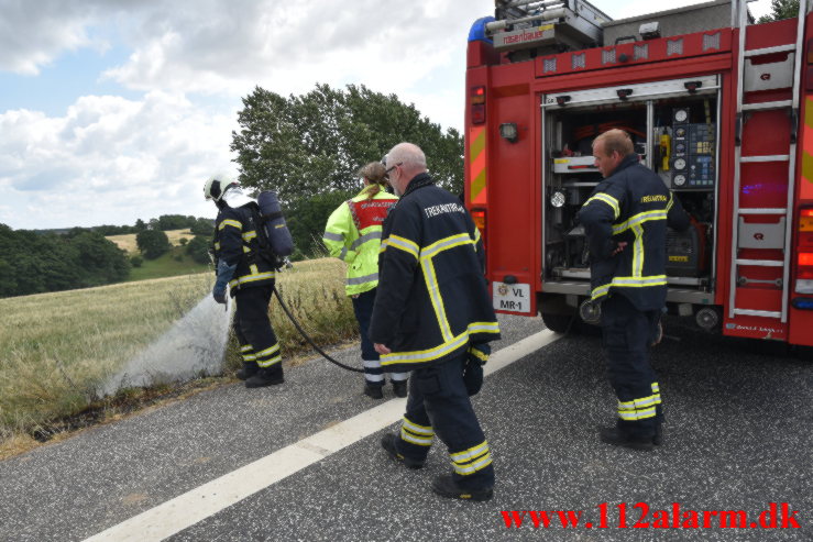 Mindre brand. Koldingvej ved Højen. 19/07-2021. Kl. 13:55.