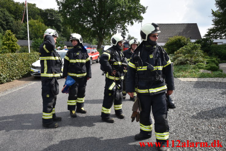 Ild i værksted. Rolighedsvej i Nørup. 26/07-2021. Kl. 15:22.