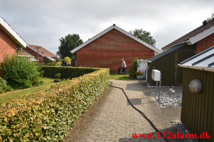 Brand i Villa. Steen Blicher Vej i Bredsten. 26/07-2021. Kl. 10:43.