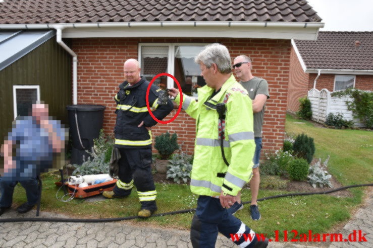 Brand i Villa. Steen Blicher Vej i Bredsten. 26/07-2021. Kl. 10:43.