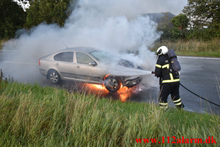 Bilbrand. Hovedvejen ved Viuf. 19/08-2021. Kl. 20:18.