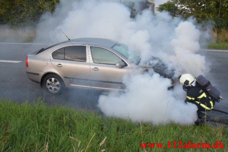 Bilbrand. Hovedvejen ved Viuf. 19/08-2021. Kl. 20:18.