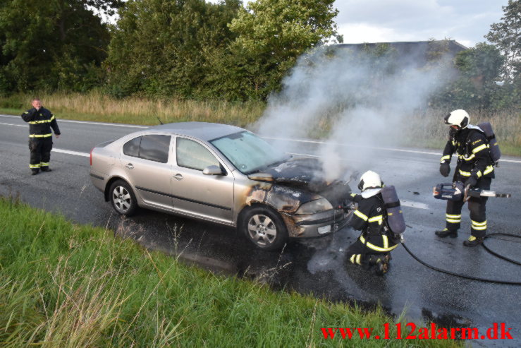 Bilbrand. Hovedvejen ved Viuf. 19/08-2021. Kl. 20:18.