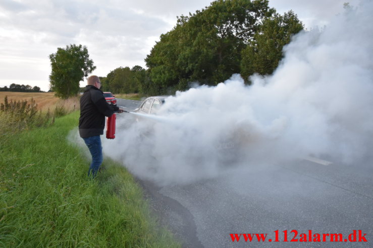 Bilbrand. Hovedvejen ved Viuf. 19/08-2021. Kl. 20:18.