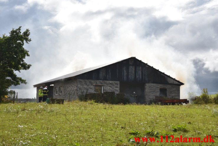 Gårdbrand. Mørkholtvej ved Randbøl. 27/08-2021. Kl. 14:10.