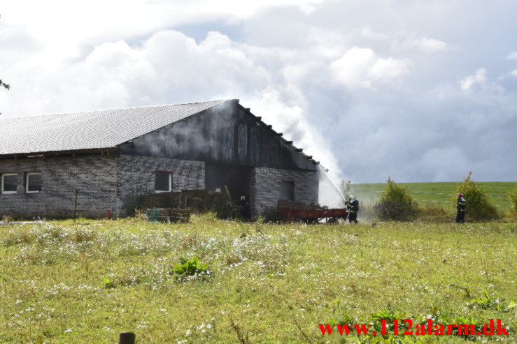 Gårdbrand. Mørkholtvej ved Randbøl. 27/08-2021. Kl. 14:10.