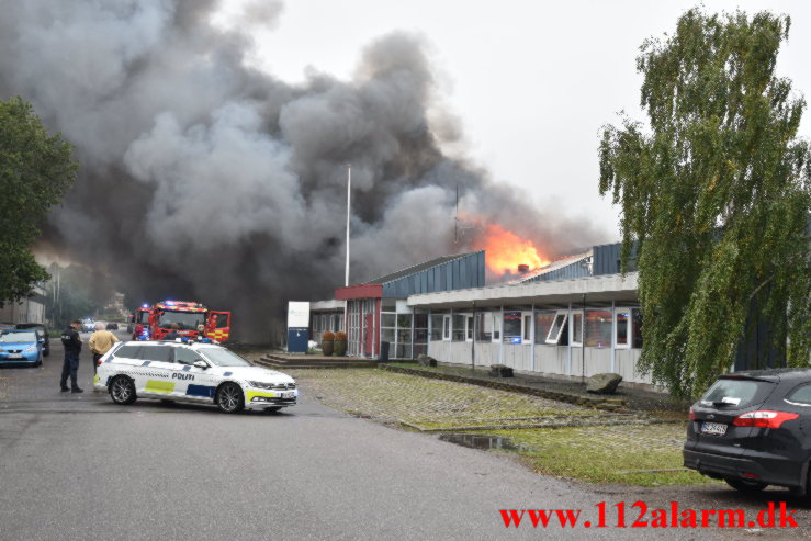 Brand i Industribygning. Frederik Winthers Vej i Horsens. 27/9-2021. KL. 15:22.