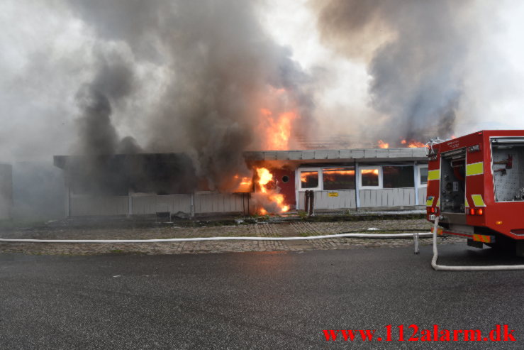 Brand i Industribygning. Frederik Winthers Vej i Horsens. 27/9-2021. KL. 15:22.