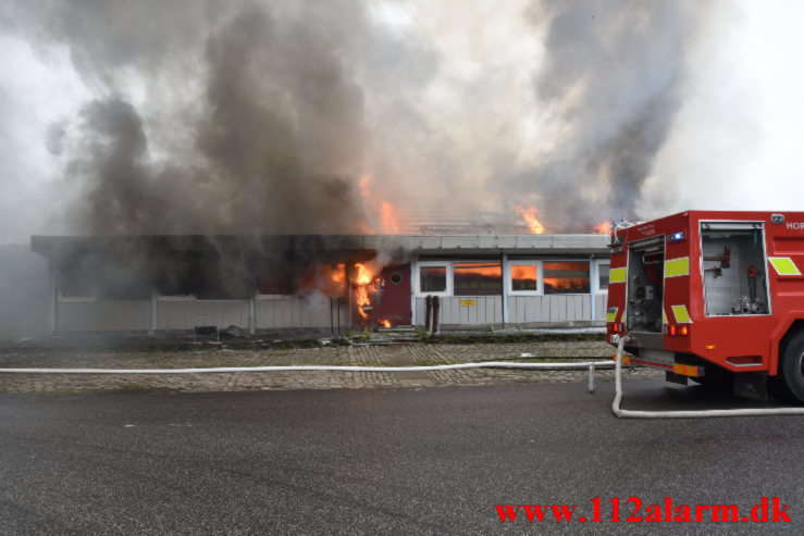 Brand i Industribygning. Frederik Winthers Vej i Horsens. 27/9-2021. KL. 15:22.