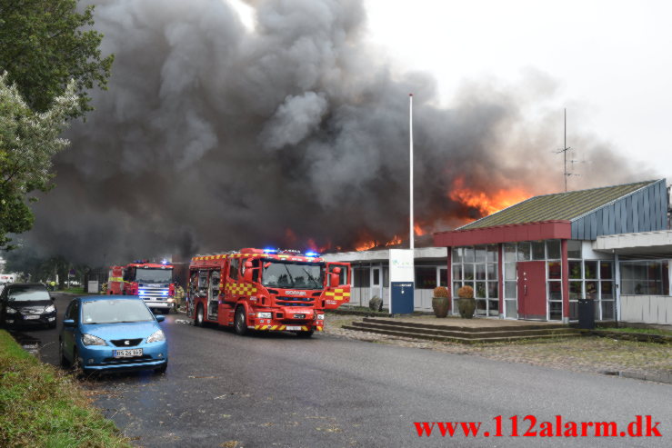 Brand i Industribygning. Frederik Winthers Vej i Horsens. 27/9-2021. KL. 15:22.