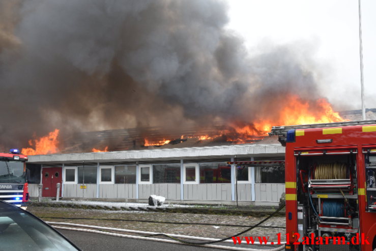 Brand i Industribygning. Frederik Winthers Vej i Horsens. 27/9-2021. KL. 15:22.