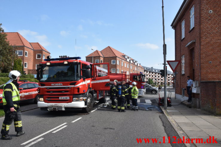 Brand i ejendom. Ørstedsgade 50 i Vejle. 02/09-2021. Kl. 14:10.