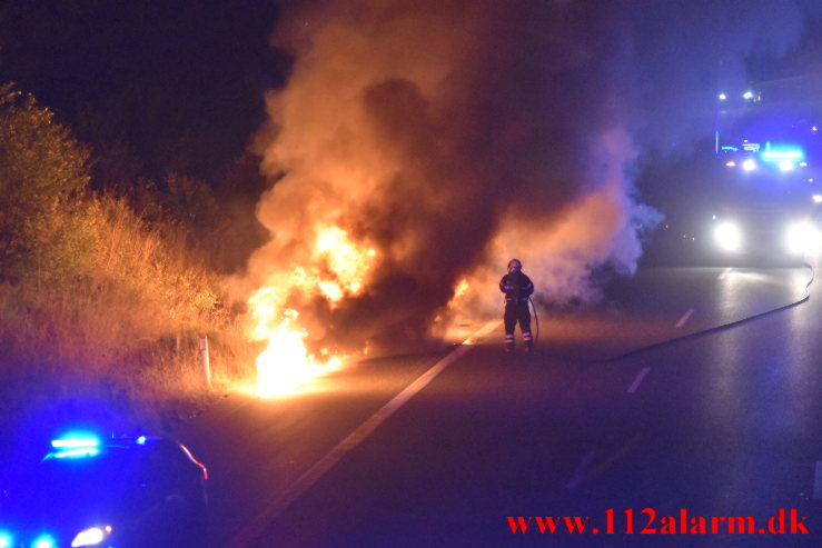 Bilbrand. Østjyske Motorvej e45 ved 106 Km. 04/09-2021. KL. 23:08.