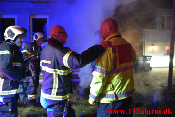 Ild i Villa/Rækkehus. Vejlevej ude ved Hørup. 16/10-2021. Kl. 22:51.