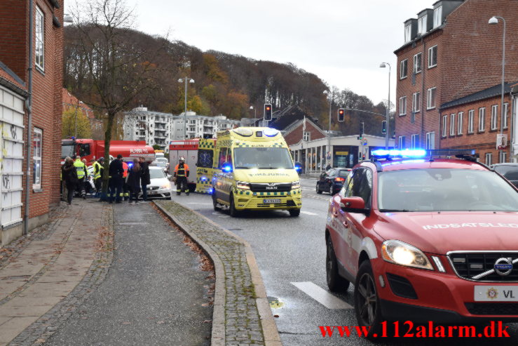 FUH med fastklemt. Nørrebrogade i Vejle. 08/11-2021. KL. 14:11.