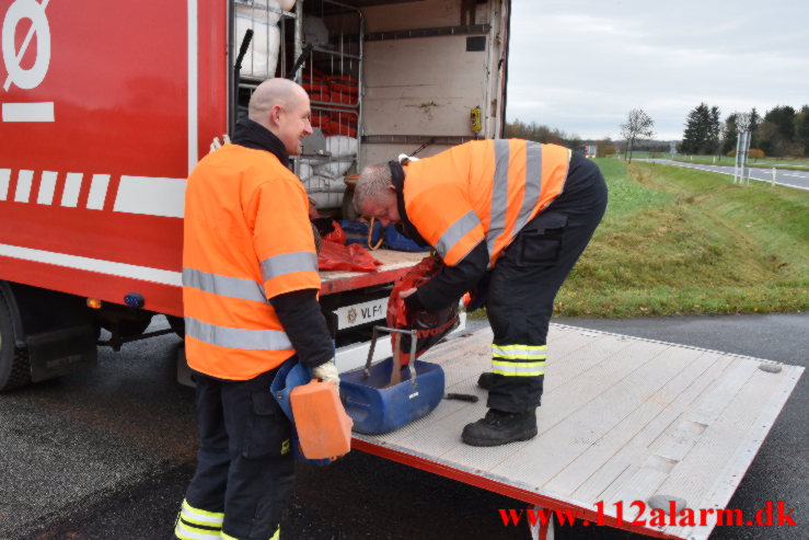 Mindre Forurening efter FUH. Sødovervej og Ballevej ved Bredsten. 11/11-2021. Kl. 08:30.