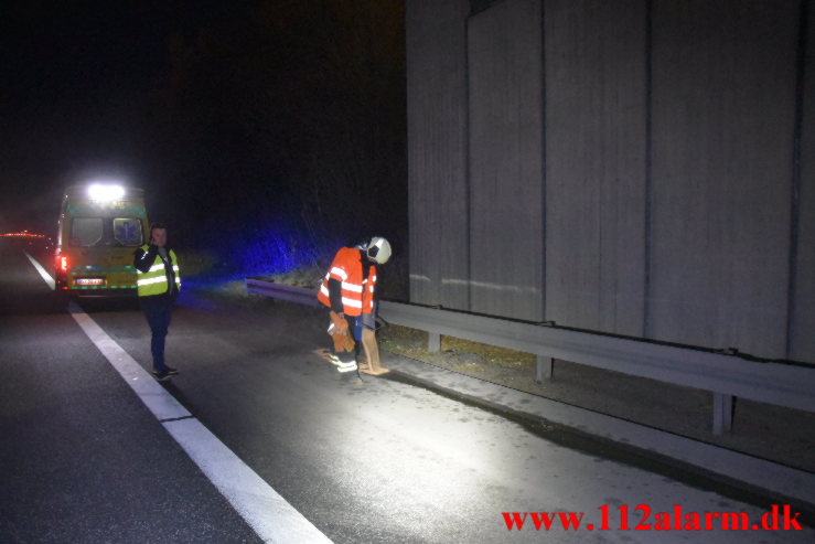 Lastbil kørte op bag i en anden lastbil. Motorvejen ved Vejle N. 23/11-2021. Kl. 17:04.