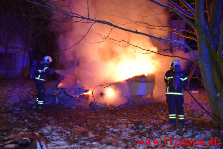 Brand i campingvogn på ubeboet gård. Grønlandsvej i Vejle. 26/12-2021. KL. 20:30.