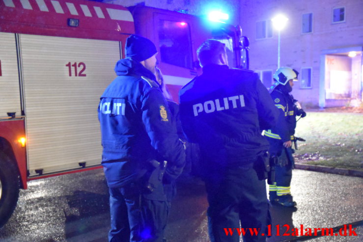 2 Stk. Container brand. Søndermarken i Vejle. 29/12-2021. Kl. 21:25.