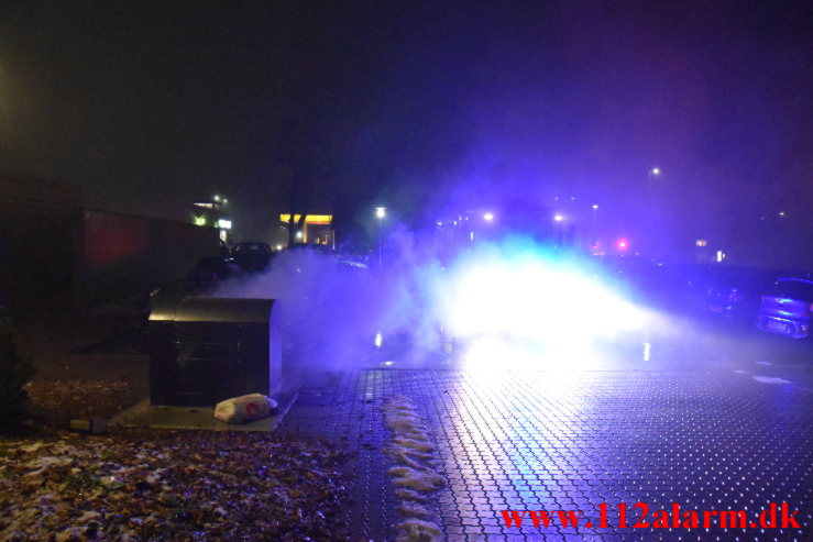 2 Stk. Container brand. Søndermarken i Vejle. 29/12-2021. Kl. 21:25.