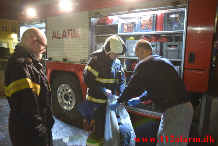 Mistænksom Bilbrand. Under Højbanen i Vejle. 31/12-2021. KL. 03:52.