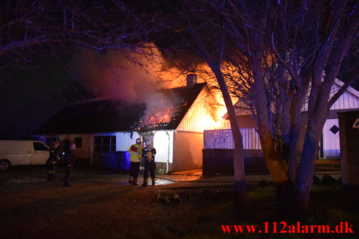 Voldsom brand i fyrrum. Fredericiavej ved Skærup. 14/01-2022. KL. 21:57.