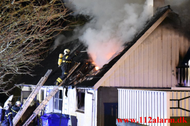 Voldsom brand i fyrrum. Fredericiavej ved Skærup. 14/01-2022. KL. 21:57.