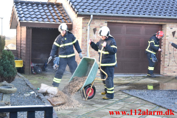 Brand i Villa. Horskær Mosevej i Jerlev. 14/01-2022. Kl. 14:52.