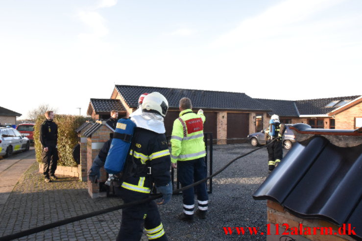 Brand i Villa. Horskær Mosevej i Jerlev. 14/01-2022. Kl. 14:52.