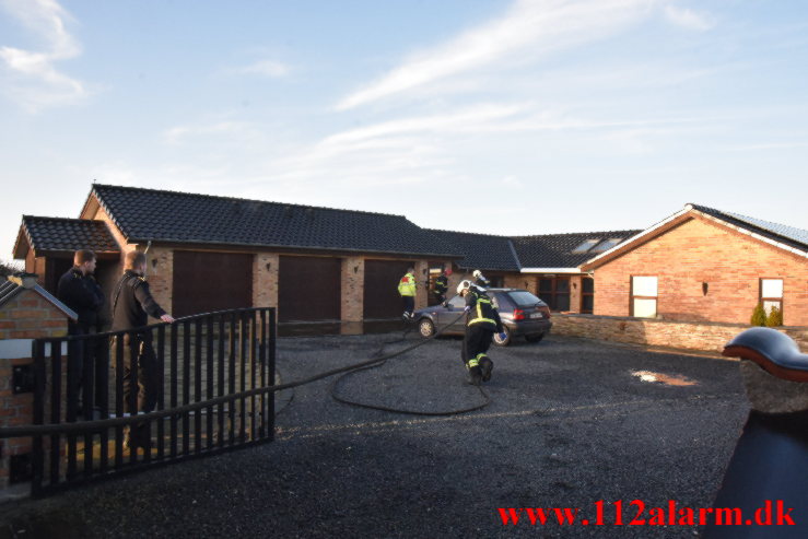 Brand i Villa. Horskær Mosevej i Jerlev. 14/01-2022. Kl. 14:52.