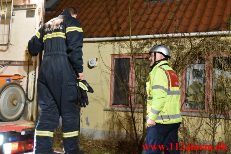 Diesel lugt fra et hus. Gl. Jellingvej i Vejle. 25/01-2022. KL. 20:01.