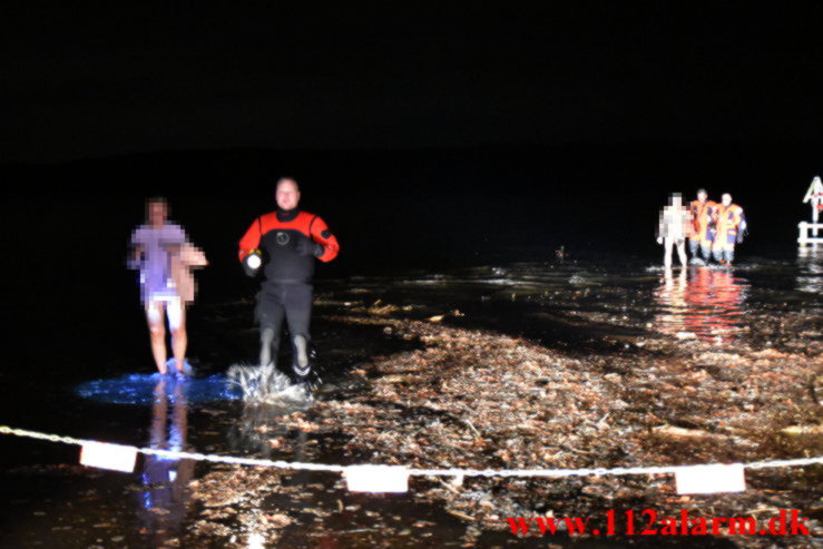 En lille Redningsaktion. Strandvejen i Bredballe. 30/01-2022. Kl. 19:41.