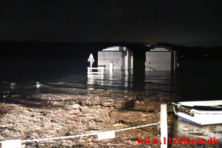 En lille Redningsaktion. Strandvejen i Bredballe. 30/01-2022. Kl. 19:41.