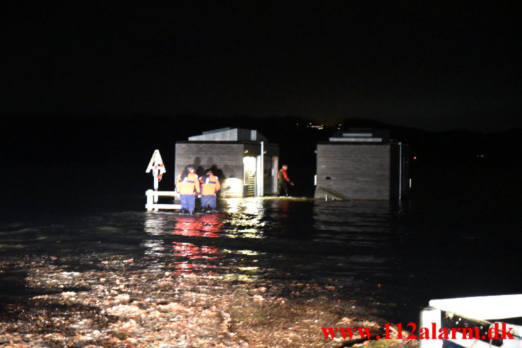 En lille Redningsaktion. Strandvejen i Bredballe. 30/01-2022. Kl. 19:41.