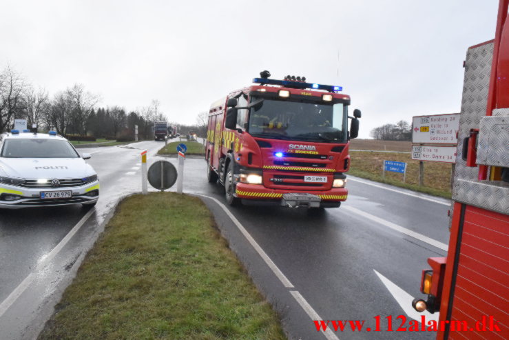 Ældre mand kørte ud i siden på en lastbil. Balle Vestvej ved Bredsten. 31/01-2022. KL. 09:57.