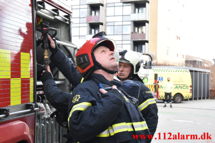 Påsat brand i klapvogn. Finlandsvej 69 i Vejle. 02/02-2022. KL. 12:42.