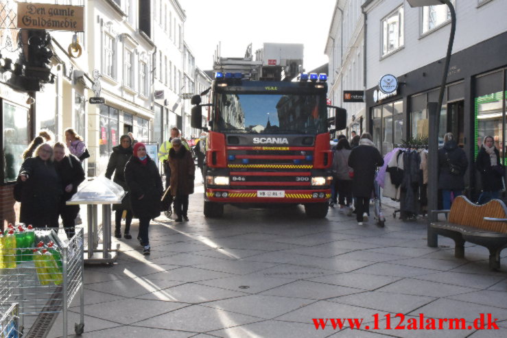 Ild i Etageejendom. Torvegade 18 i Vejle. 02/02-2022. KL. 13:24.