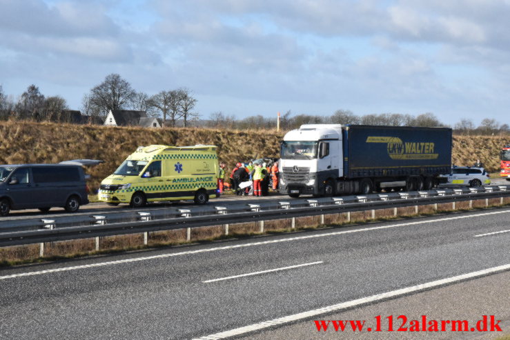 Kørte op bag i lastbil. Midtjyske Motorvej ved Grejs. 02/02-2022. KL. 10:55.