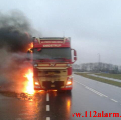 Brand i Lastbil Juelsmindevej ved Assensdrup. 04/02-2022. KL. 09:22.