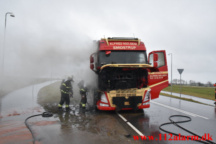 Brand i Lastbil Juelsmindevej ved Assensdrup. 04/02-2022. KL. 09:22.