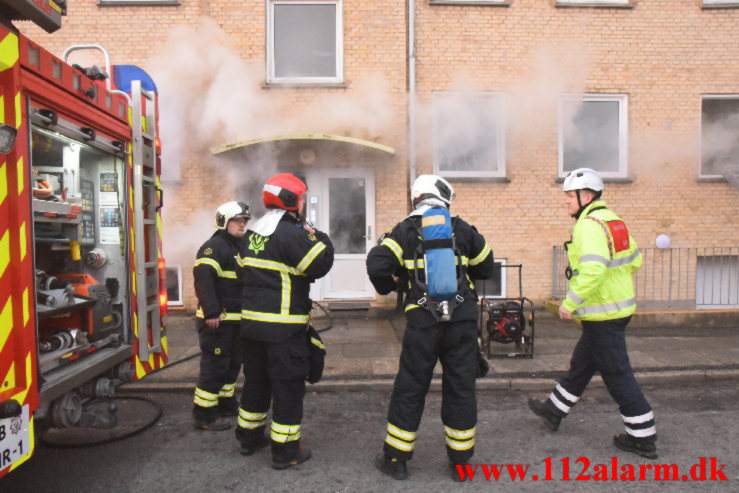 Dramatisk brand i lejlighed. Finlandsvej 6 i Vejle. 12/02-2022. KL. 07:48.