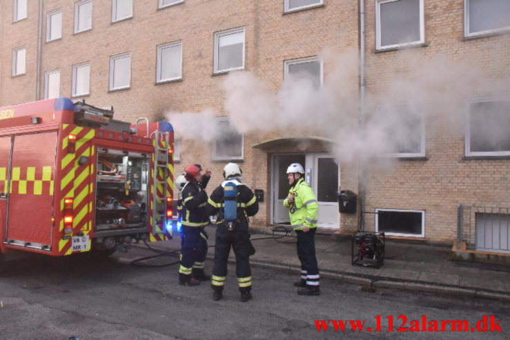 Dramatisk brand i lejlighed. Finlandsvej 6 i Vejle. 12/02-2022. KL. 07:48.