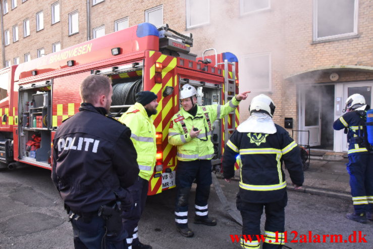 Dramatisk brand i lejlighed. Finlandsvej 6 i Vejle. 12/02-2022. KL. 07:48.