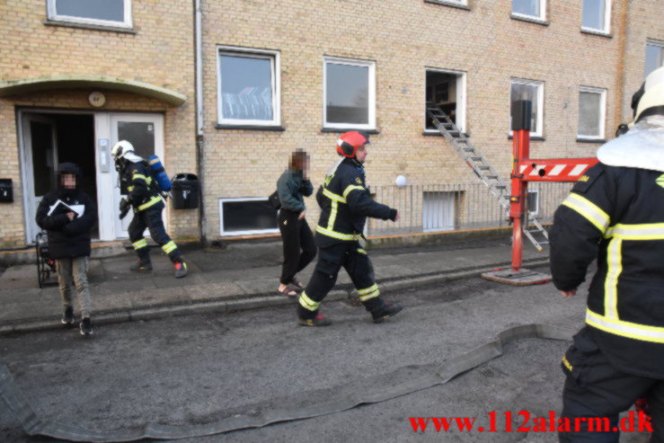 Dramatisk brand i lejlighed. Finlandsvej 6 i Vejle. 12/02-2022. KL. 07:48.