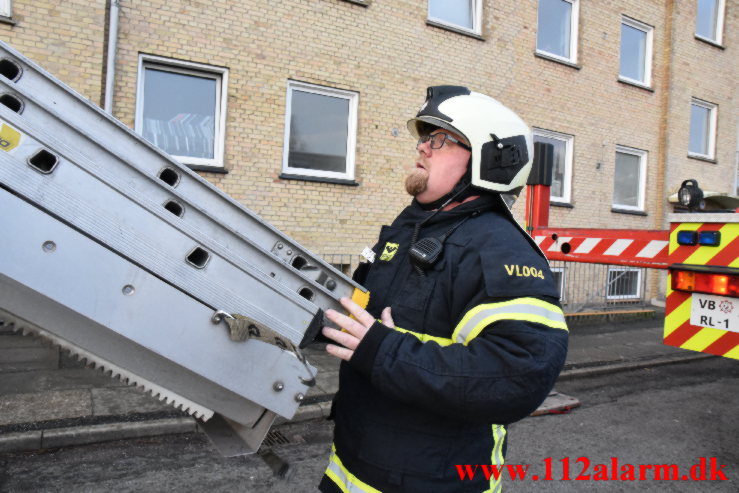 Dramatisk brand i lejlighed. Finlandsvej 6 i Vejle. 12/02-2022. KL. 07:48.