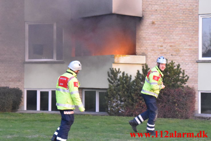 Dramatisk brand i lejlighed. Finlandsvej 6 i Vejle. 12/02-2022. KL. 07:48.